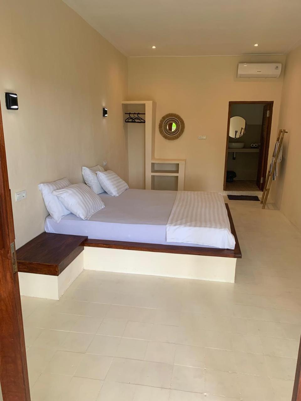 Lombok Coconut Hotel Mangsit Eksteriør billede