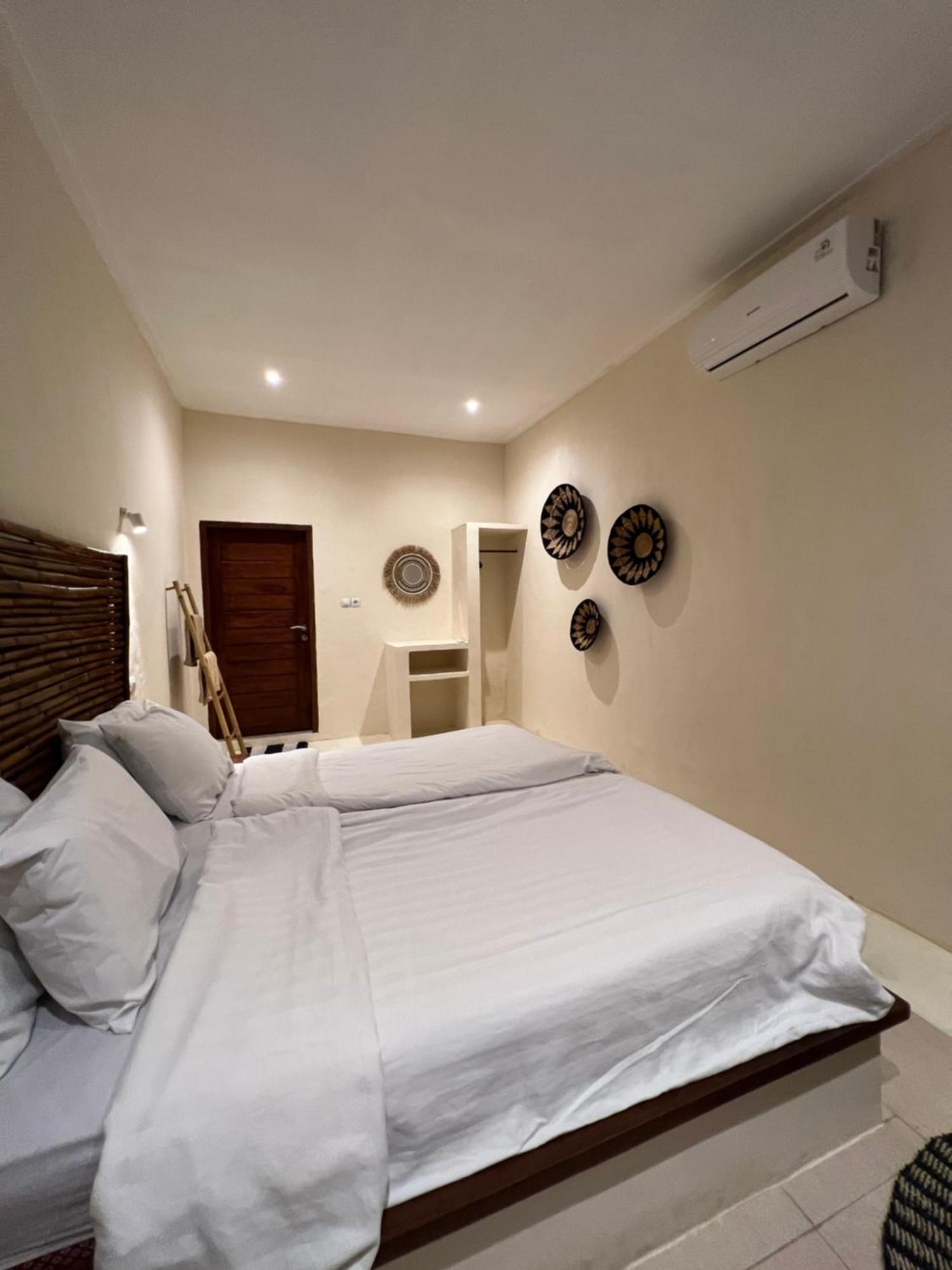 Lombok Coconut Hotel Mangsit Eksteriør billede